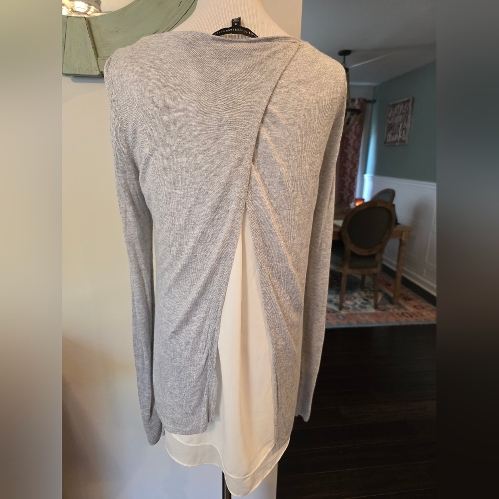 White House Black Market Size Medium Gray Embellished jeweled Knit Top Layered - Picture 6 of 12